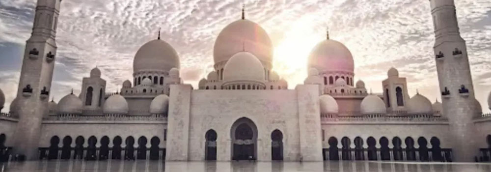 Masjid Quba in Madinah — first mosque in Islam and sacred Umrah Ziyarat site